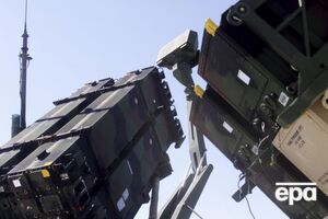 Вашингтон уже поставляет Украине ракеты для Patriot, однако гарантии будут также включать авиацию, логистику и наземные радары, отметили собеседники