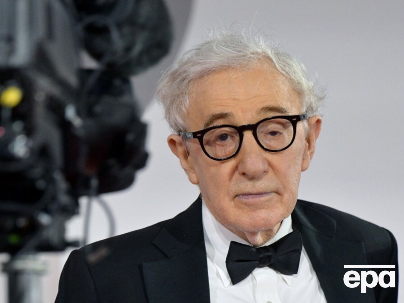 Аллен отверг обвинения в свою сторону, добавив, что считает Путина "полностью неправым"