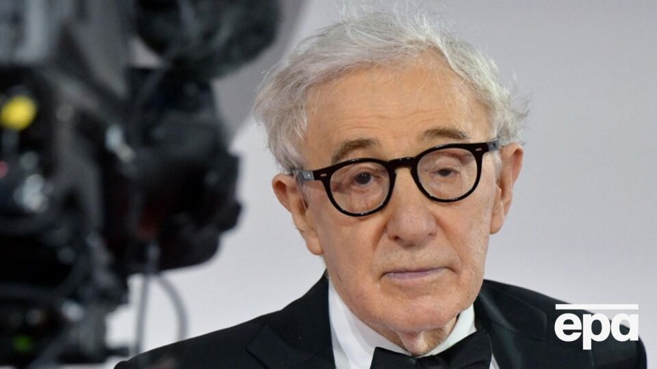 Аллен отверг обвинения в свою сторону, добавив, что считает Путина "полностью неправым"