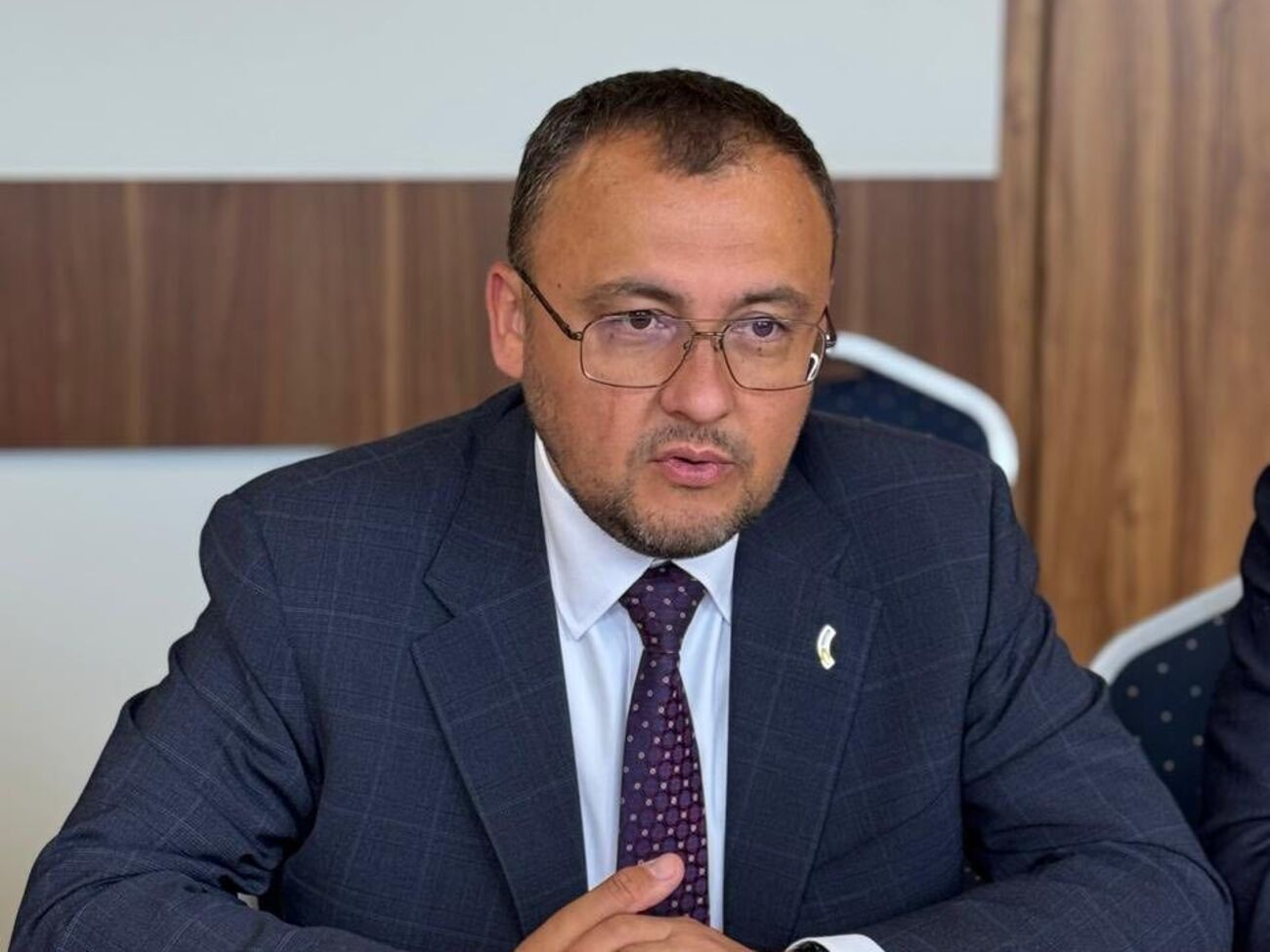 Боднар обещает информировать украинцев о ходе консультаций