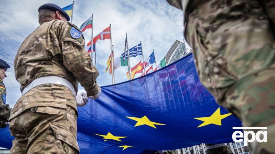 Европейские граждане в большинстве своем скептически относятся к решению правительств о поддержке Украины миротворцами, пишет СМИ