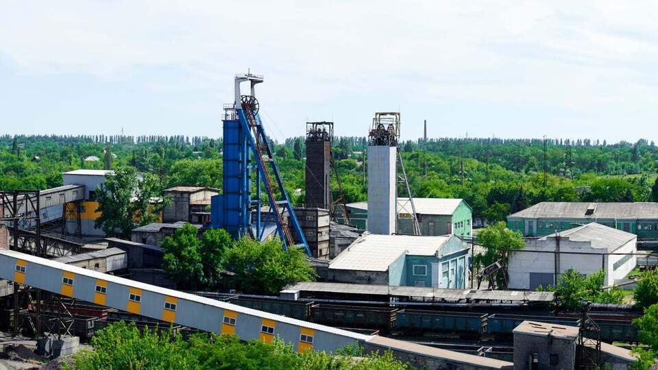 Робота фабрики повністю паралізована