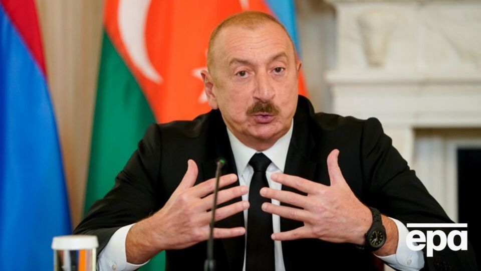 После революции 1917 года российская армия вторглась в Азербайджан и оккупировала страну