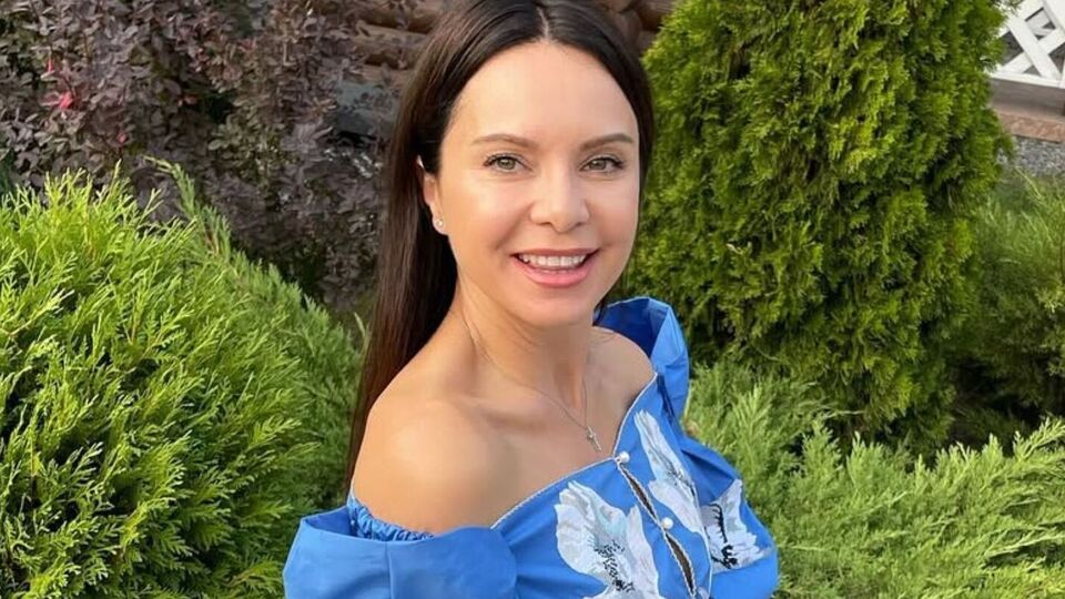 Подкопаєва народилася 1978 року в Донецьку