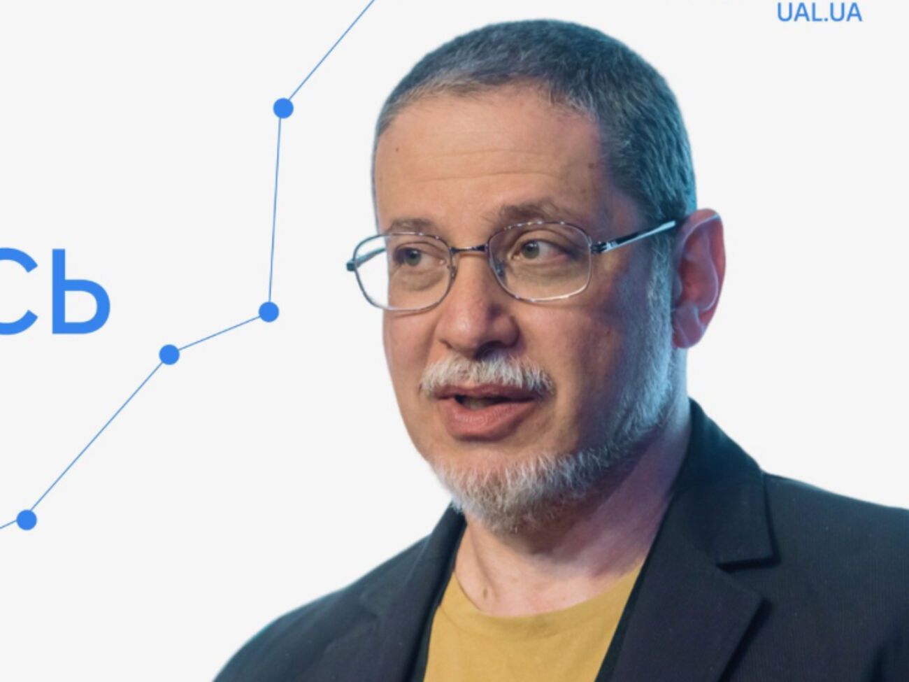 Саме це не дає українському суспільству розпастися на "тих, хто там", і тих, хто подалі від війни