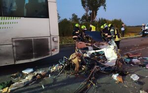 Авария произошла примерно в 2.00 на автодороге М-30 сообщением Стрый – Умань – Днепр – Изварино вблизи села Россоховатка, сообщает полиция