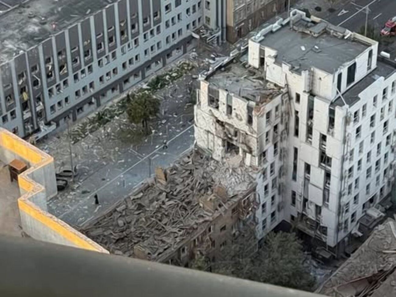 Последствия российского удара по Киеву в ночь на 28 августа 2025 года