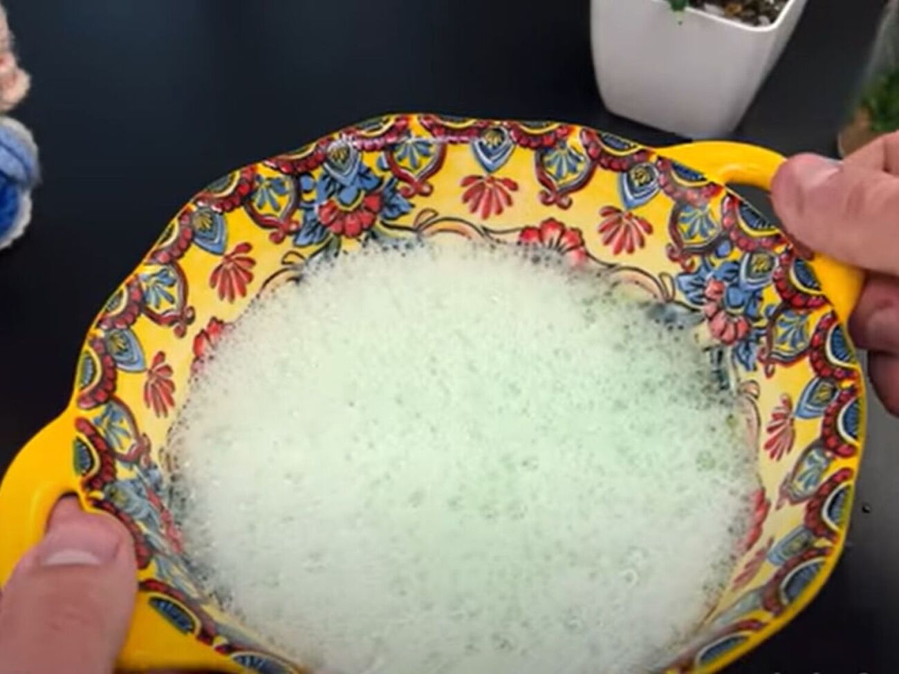 Все ингредиенты нужно смешать миксером