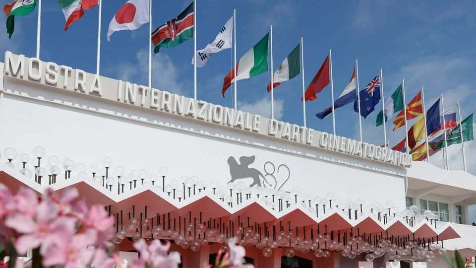 Появу російського прапора на фестивалі Україна вважає ганьбою