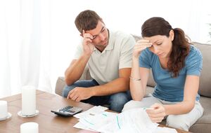 Существует заблуждение, что люди попадают в долговую яму из-за роскошного образа жизни, но это не так