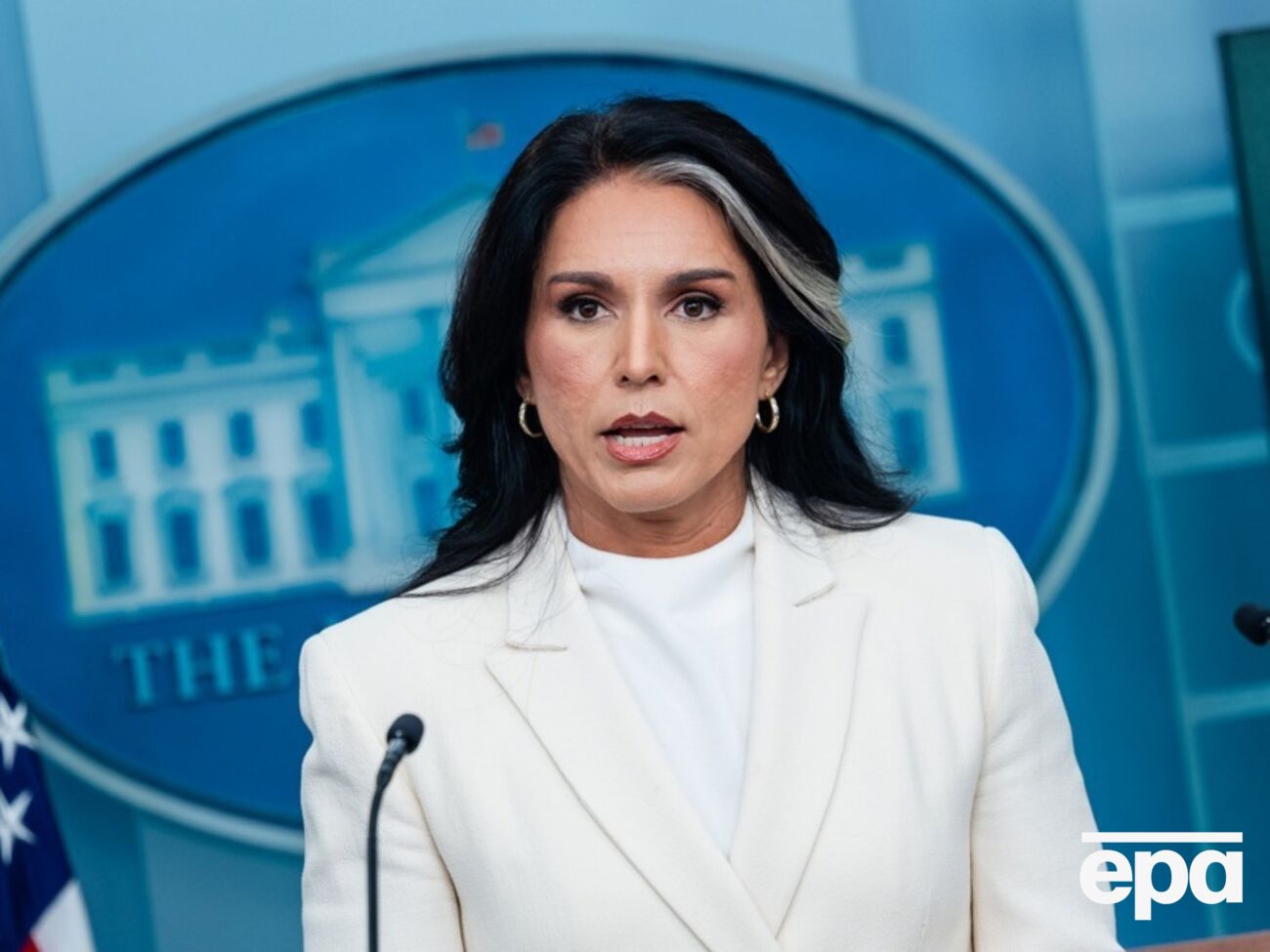 Габбард опубликовала список уволенных, в котором были сотрудники разведки