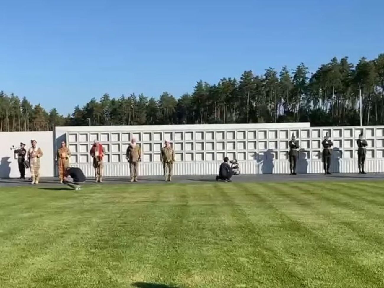 На военном кладбище состоялась церемония погребения