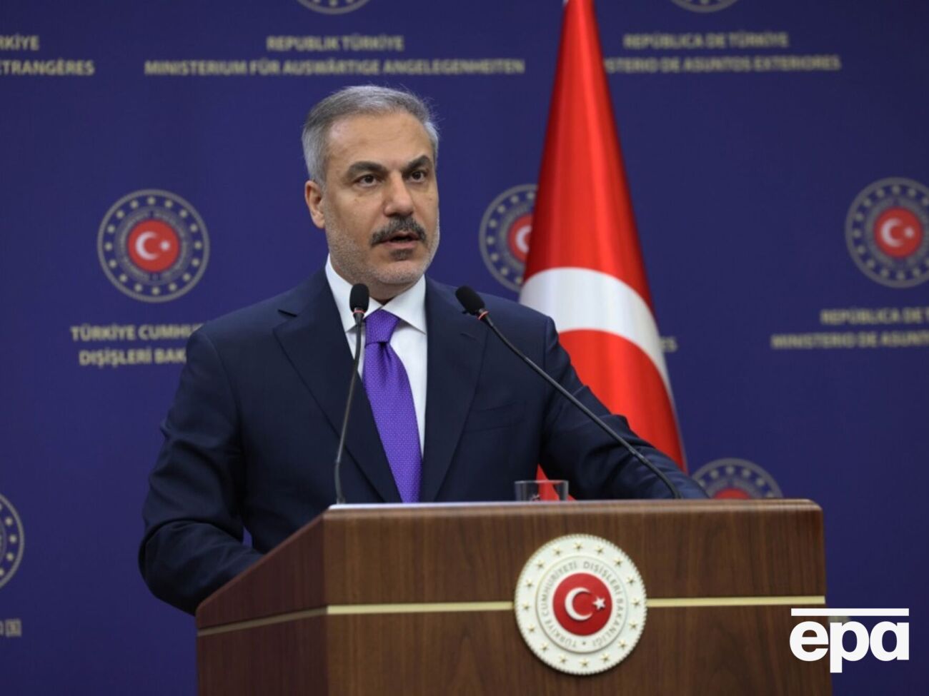 Фидан заявил о готовности Турции сбрасывать со своих самолетов гуманитарную помощь в Газе