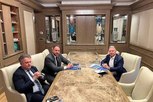 Украина готова к мирному процессу, заявил после встречи с Виткоффом Ермак