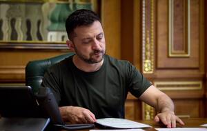 Зеленский подписал распоряжение об увольнении Гайдая и Юрченко