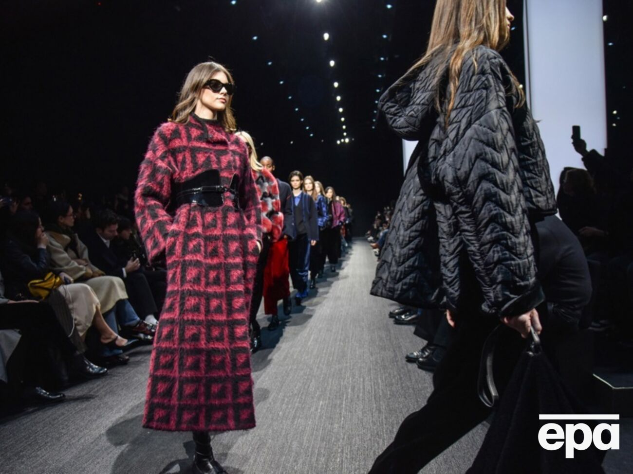 Armani заявила, что с "горечью и удивлением" восприняла это решение