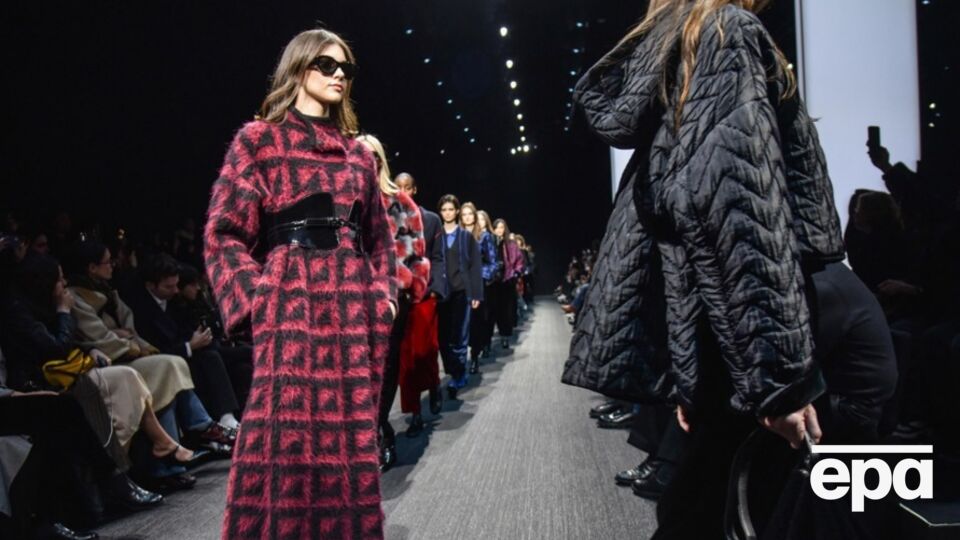 Armani заявила, что с "горечью и удивлением" восприняла это решение