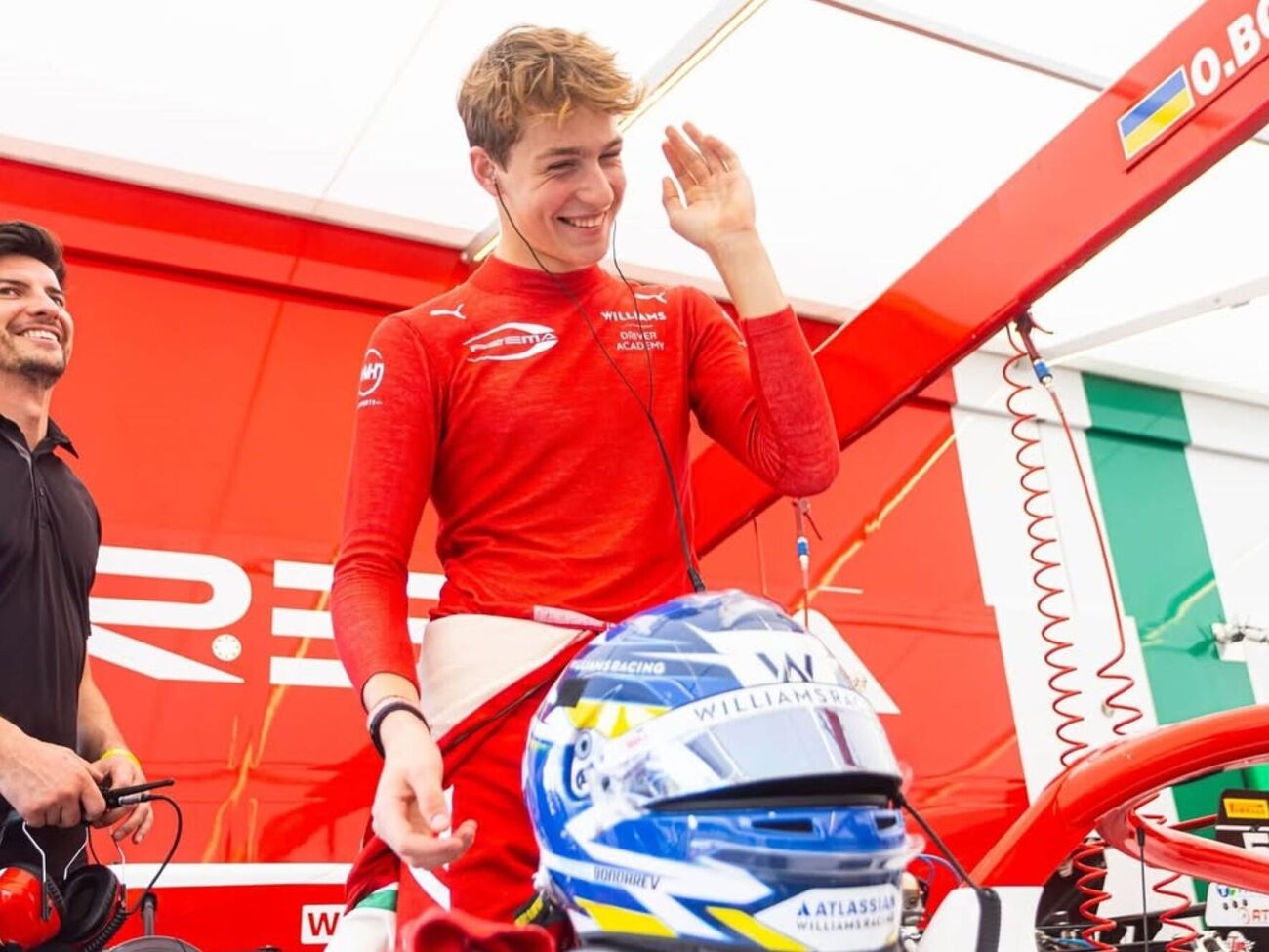 16-річний Бондарев більшість часу їхав другим, однак перед фінішем обійшов суперника