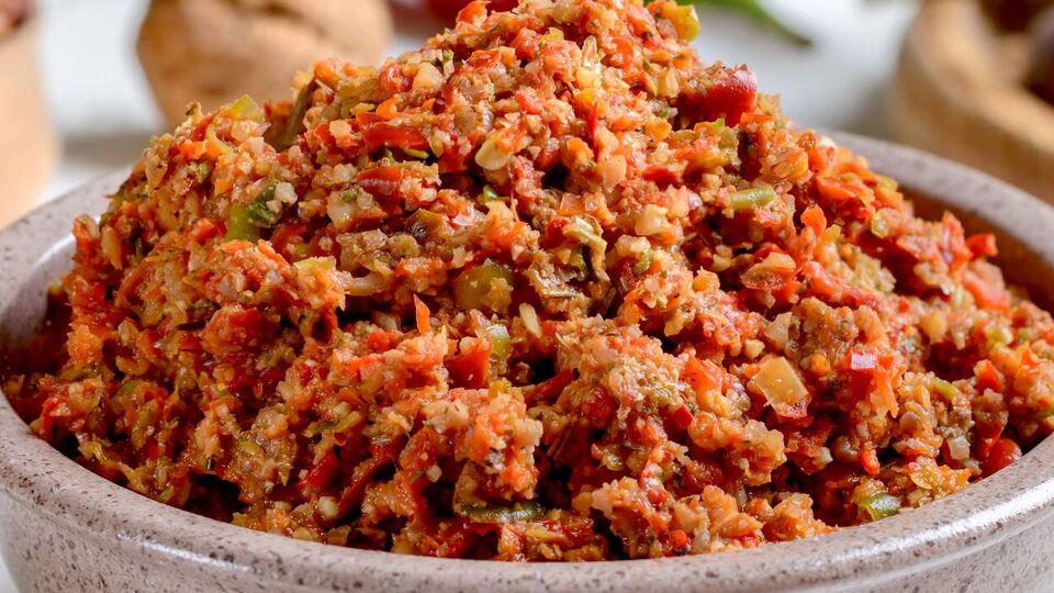 Усі овочі потрібно пропустити через м'ясорубку