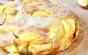 Для шарлотки понадобится 200 г дыни