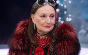 В 1963 году Кадочникова исполнила роль Марички в культовом фильме "Тени забытых предков"