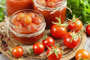 Для страви знадобиться 2 кг помідорів