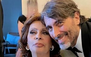 Понти во время свадьбы был одет в грузинский национальный костюм