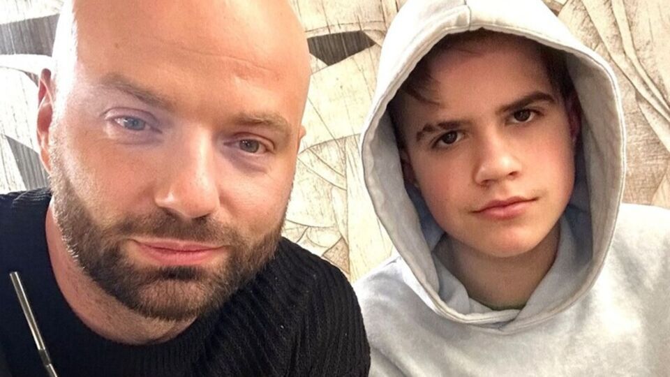 25 января 2021 года Демин заявил, что разошелся с женой