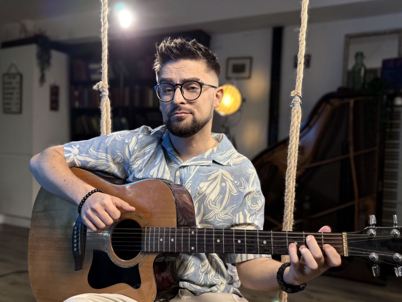 Julik: Я завжди вірив, що очі – це головний детектор людини