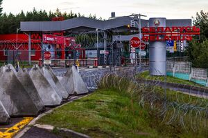 Инженерные сооружения установили на неработающих пунктах пропуска с Беларусью, Россией и "в некоторых других местах"