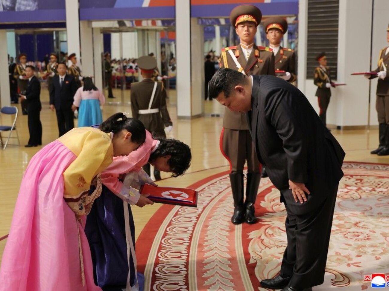 Кім Чен Ин зустрівся із сім'ями загиблих військових, яких він cкерував воювати за РФ