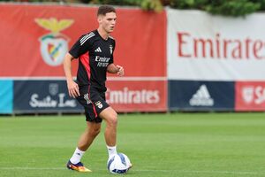 В "Бенфике" Судаков получил 10-й номер