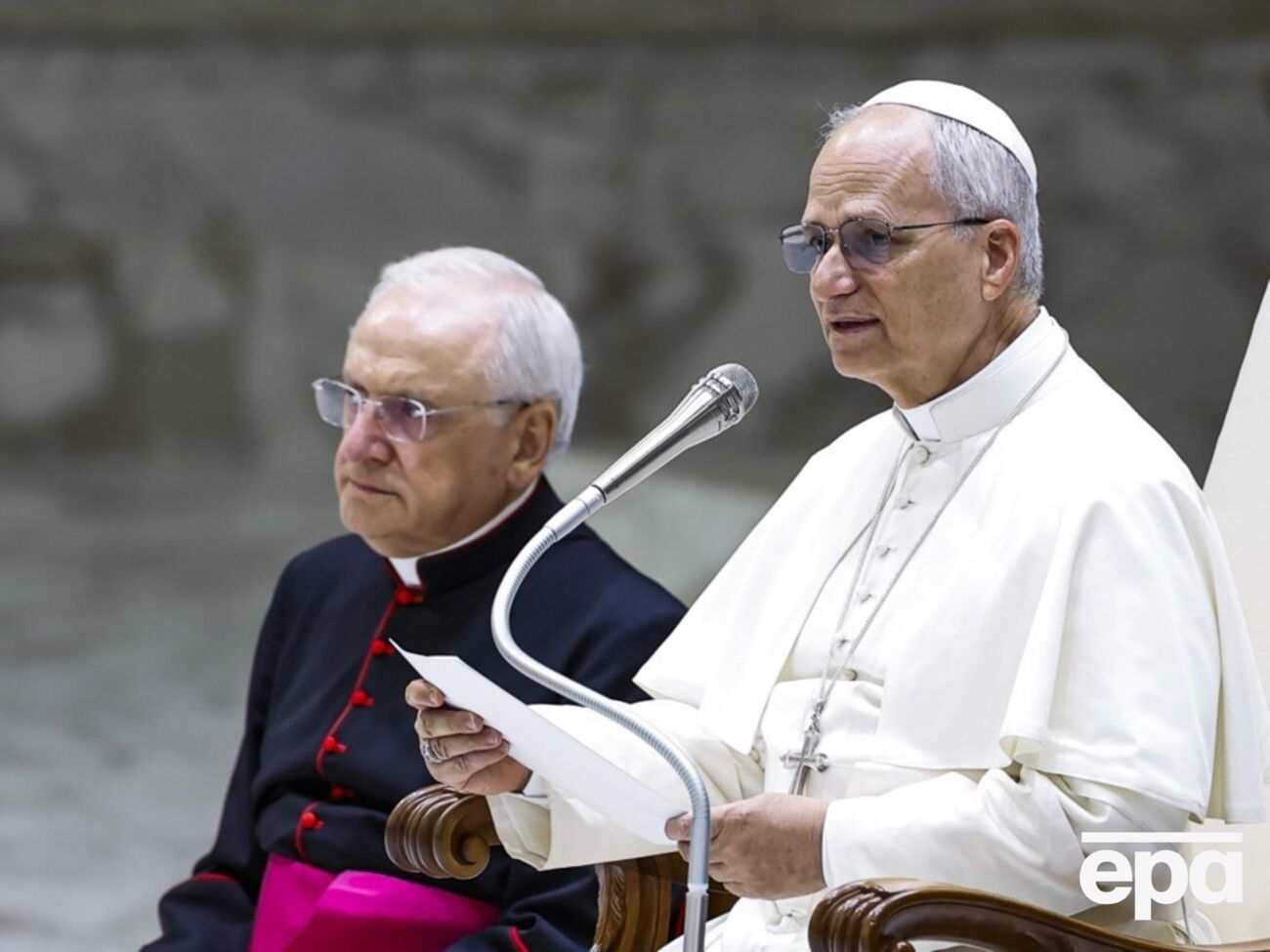 Война в Украине продолжает сеять смерть и разрушения, отметил папа римский