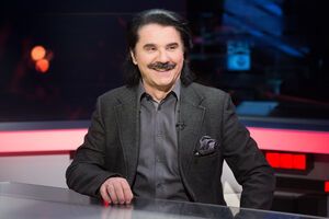 Зибров живет в селе Ходосовка примерно в 20 км от Киева