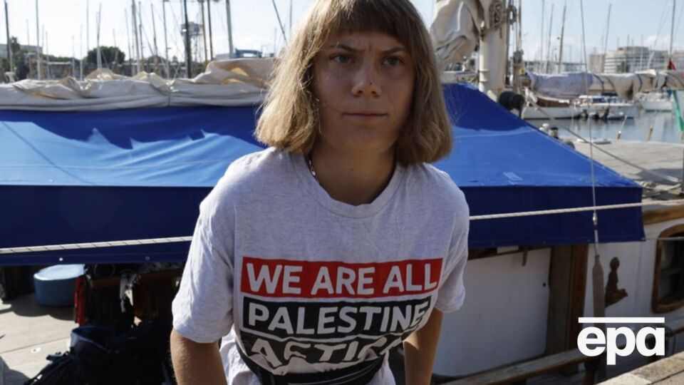 Окрім Тунберг, до місії Sumud Flotilla приєдналися актор Ліам Каннінгем, активісти, політики й журналісти