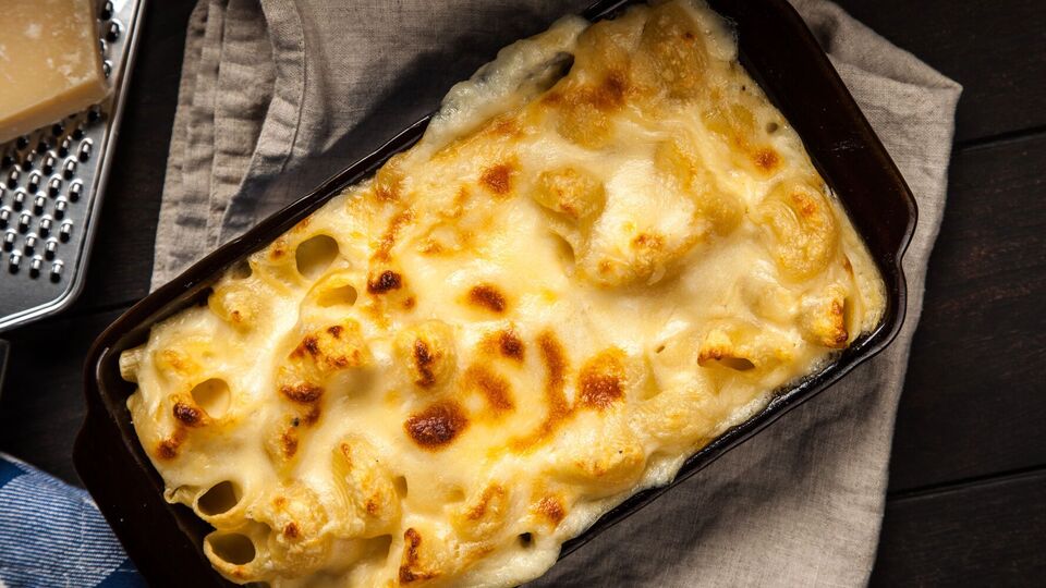 Блюдо запекают 30–40 минут