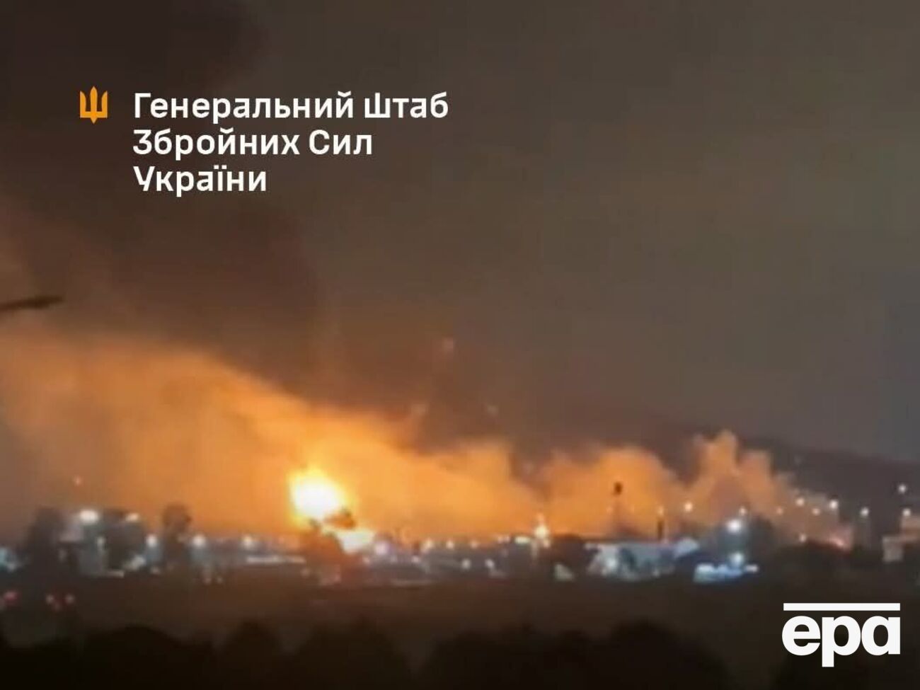 На території об'єкта виникла сильна пожежа, додали військові