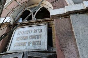 В результате атаки в Одессе вспыхнули масштабные пожары