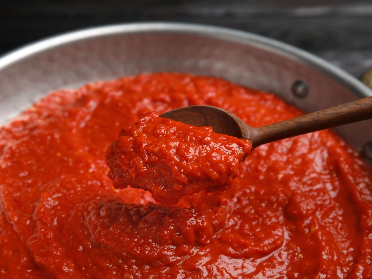 Для соуса понадобится одна луковица