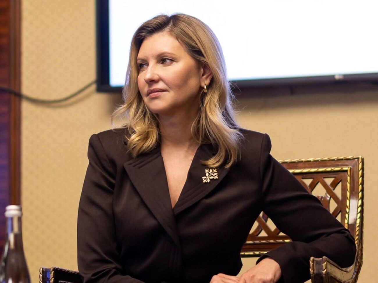 Зеленська раніше віддавала перевагу безбарвному покриттю на коротких нігтях