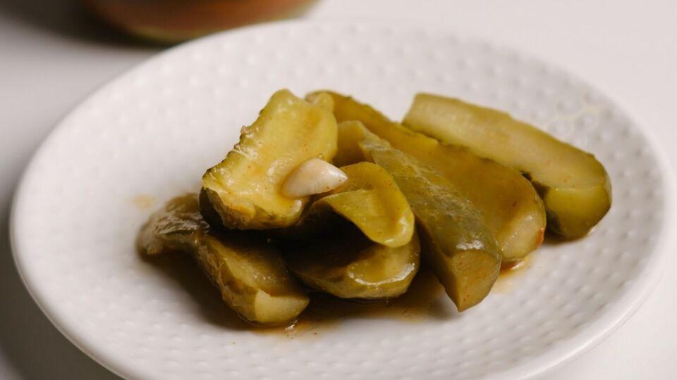 Огурцы-"крокодилы" названы так из-за своей формы