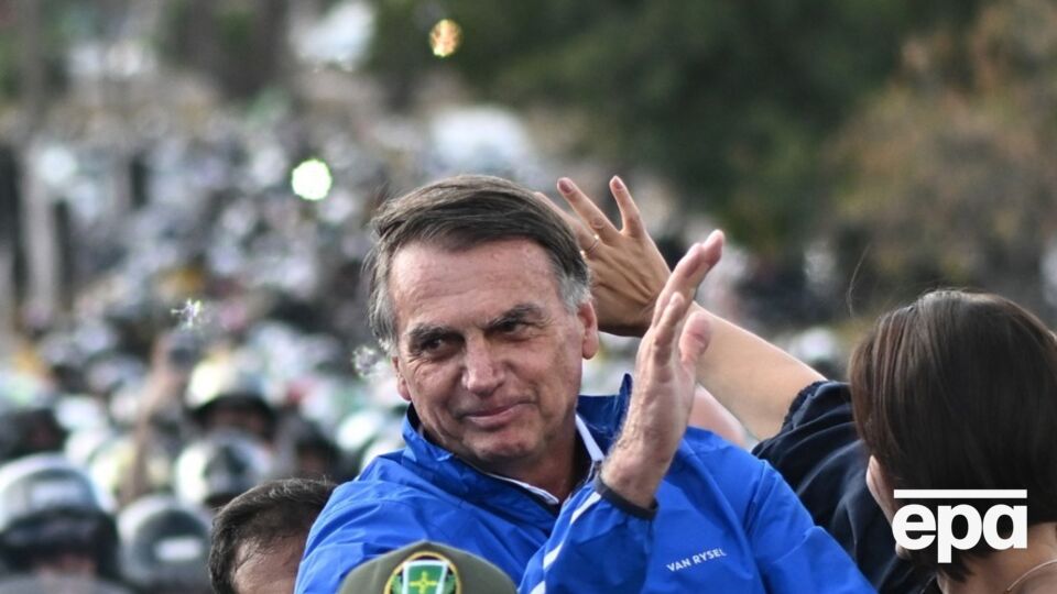 Болсонару заборонили користуватися соцмережами