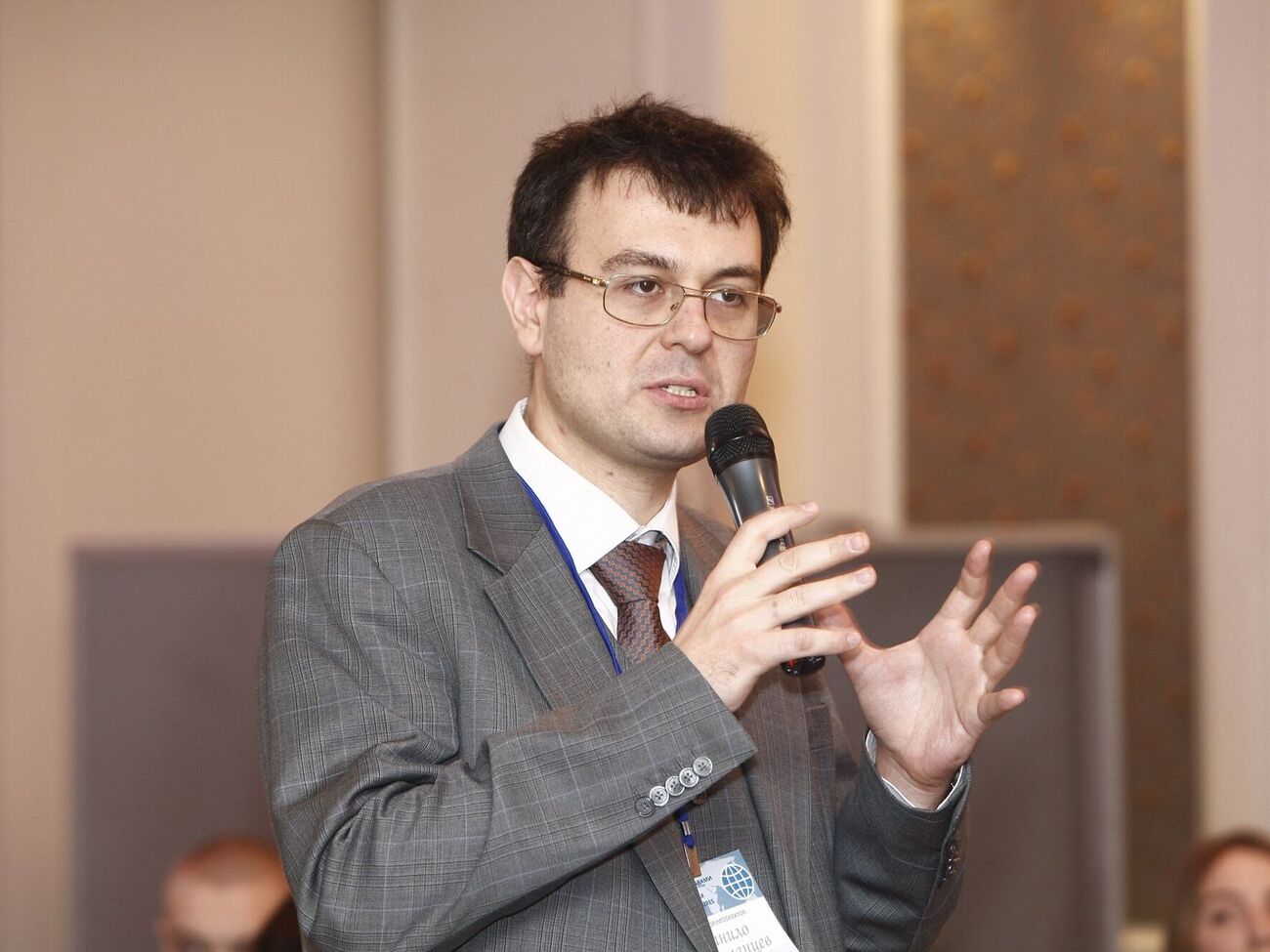 Специальный режим экономической деятельности Defence City создаст благоприятные условия для развития ОПК, написал Гетманцев