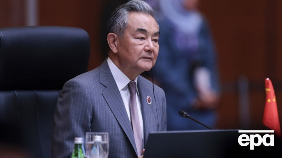 Ван І висловився щодо війни в Україні, назвавши її "кризою"