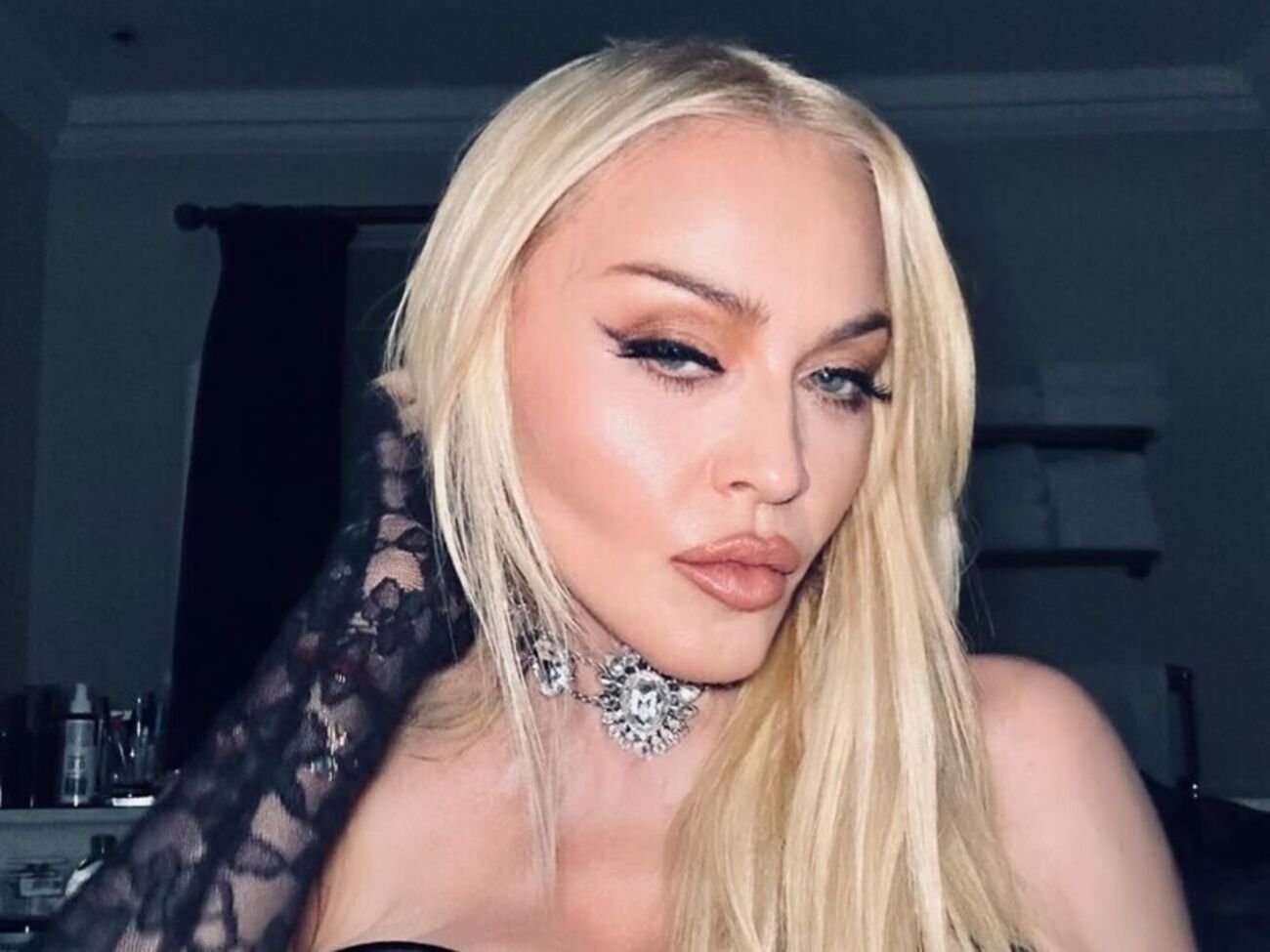 В 20 лет Мадонна начала карьеру в танцевальной труппе