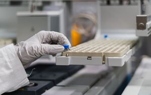 Основными признаками Stratus являются кашель, лихорадка, усталость, иногда – охриплость голоса