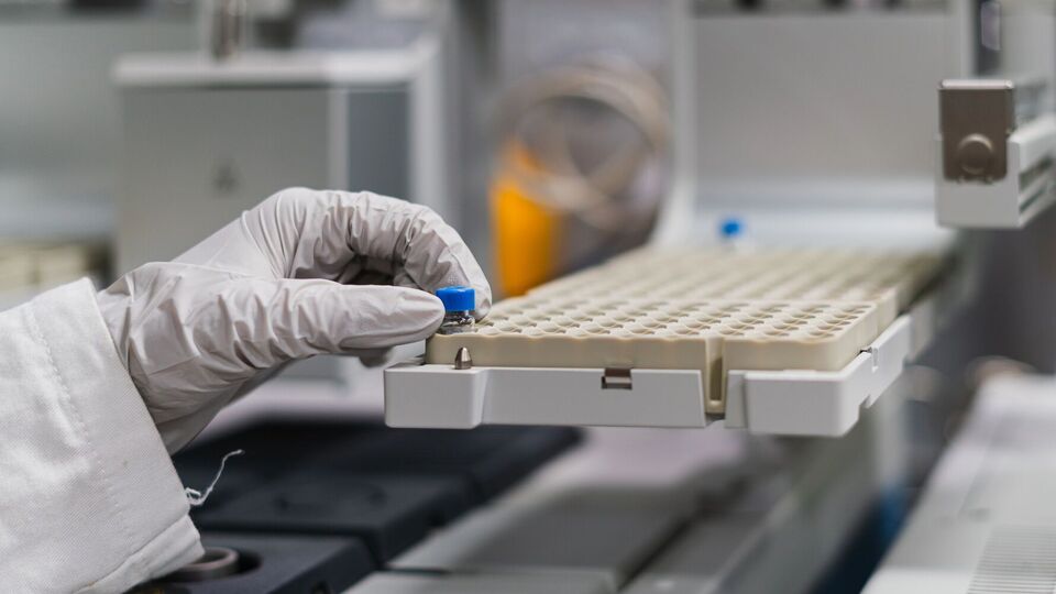 Основными признаками Stratus являются кашель, лихорадка, усталость, иногда – охриплость голоса