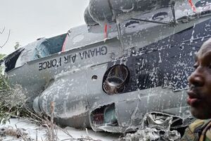 На борту разбившегося вертолета было восемь человек, все погибли
