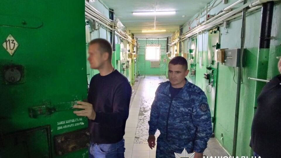 За даними ЗМІ, про підозру повідомили Олександра Штоду (праворуч)