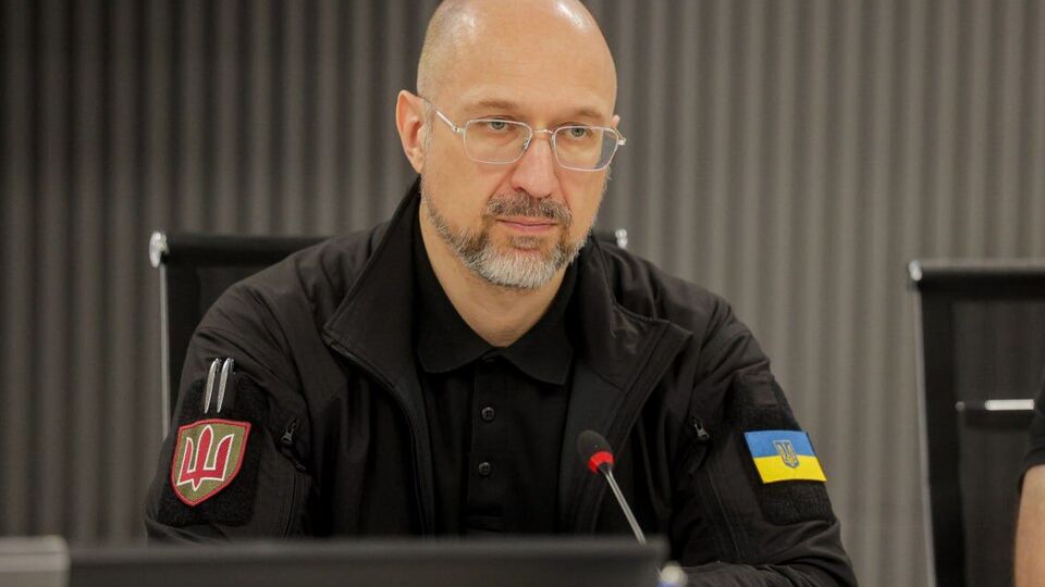 За словами Шмигаля, у разі порушення правил фіксації передбачено дисциплінарну відповідальність